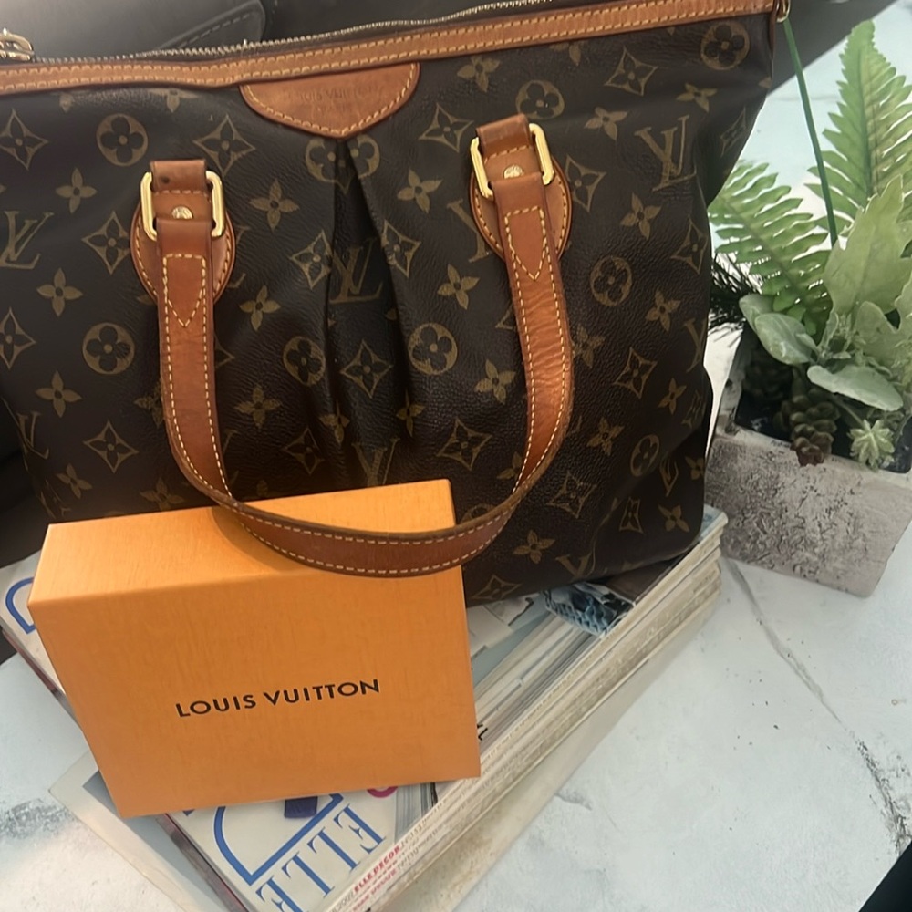 Authentic LV
